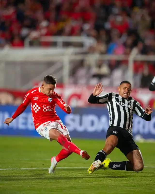 Cienciano venció 6-1 a Botafogo en el duelo de ida de los octavos de final de la Copa Sudamericana Cienciano venció 6-1 a Botafogo en el duelo de ida de los octavos de final de la Copa Sudamericana