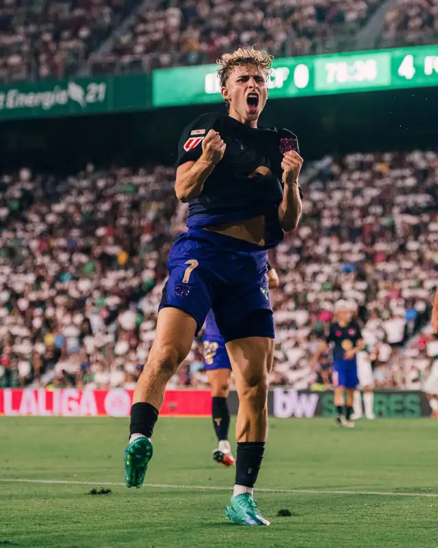 Barcelona ganó 5-0 a Elche en su debut en LaLiga 2026-2027
