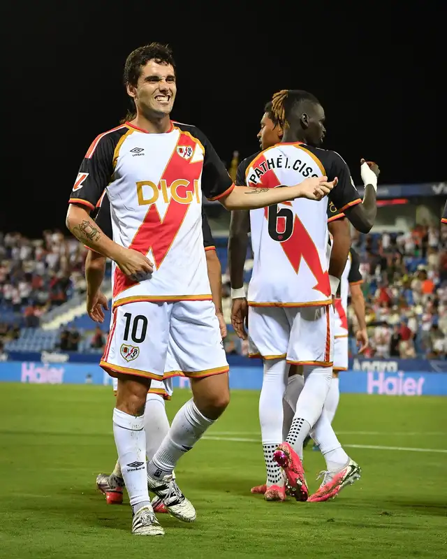 Rayo Vallecano buscara su primera victoria ante Barcelona Rayo Vallecano buscara su primera victoria ante Barcelona