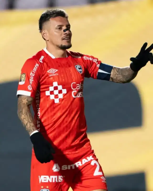 Carlos Garcés llegó a Cienciano en el año 2023