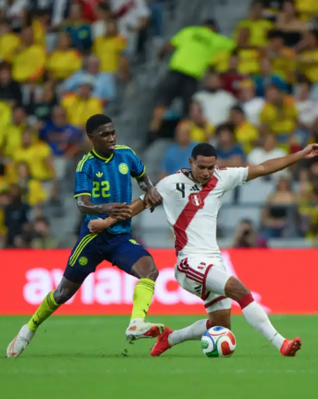 Perú perdió 2-0 ante Colombia