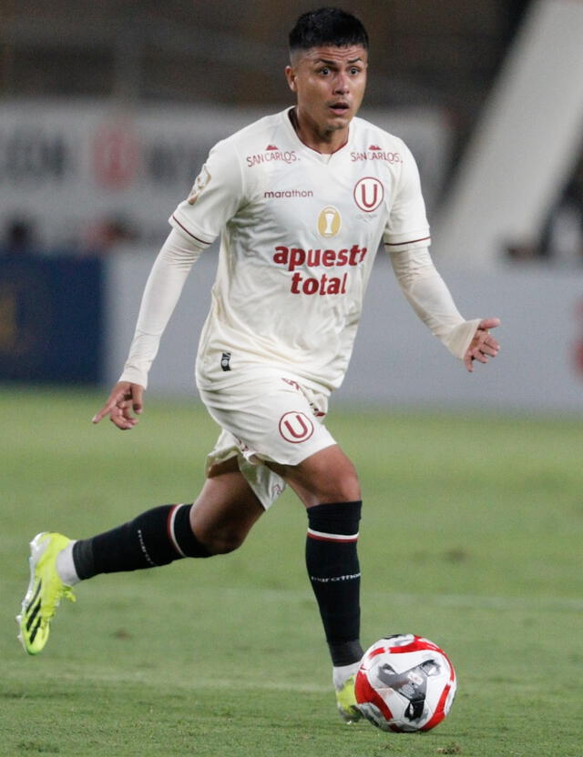 Jairo Concha, el encargado de mover los hilos en Universitario. | FOTO: Luis Jiménez - LÍBERO   