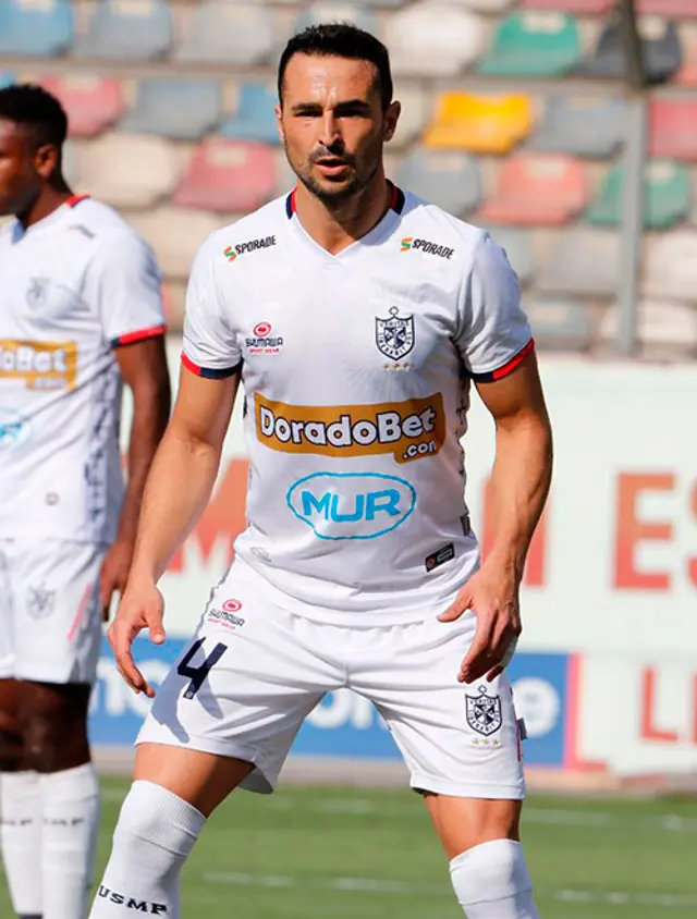Alejandro González