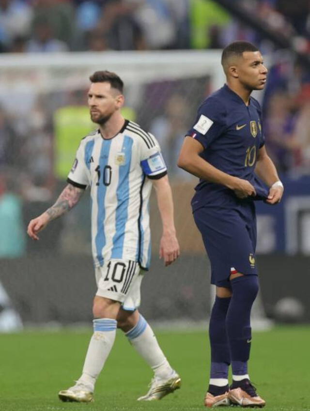 Messi y Mbappé se enfrentaron en la final del Mundial 2022. / Foto: EFE.   