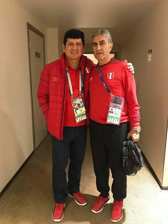 <strong>Lozano y Juan Carlos Oblitas</strong> <strong>Lozano y Juan Carlos Oblitas</strong>