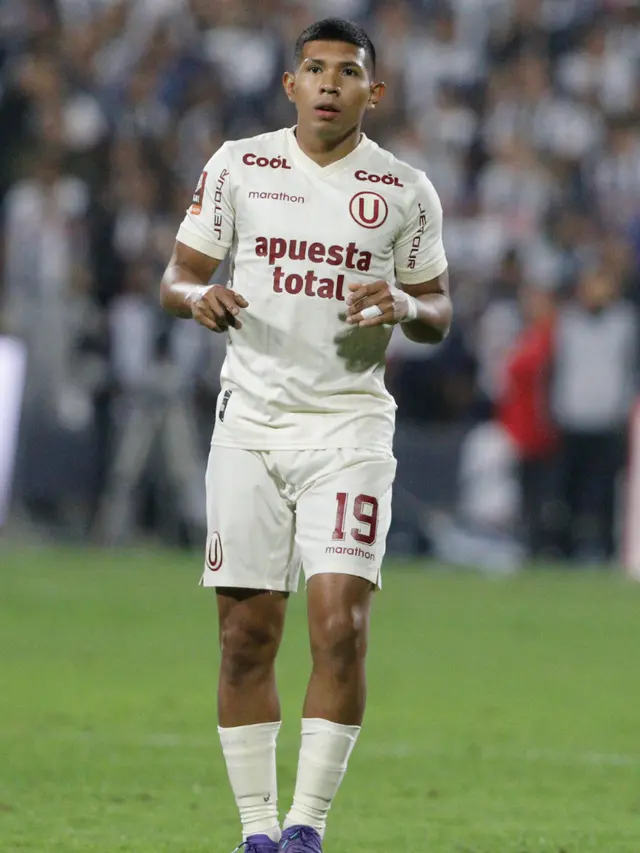 Edison Flores
