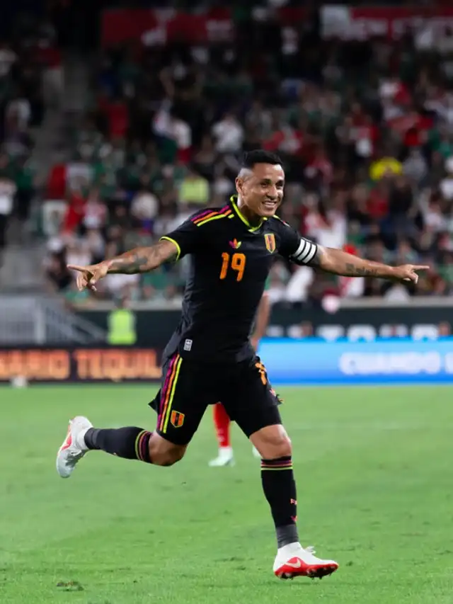 Yoshimar Yotún fue una de las figuras del Perú vs México. Foto: bkoodsphotos