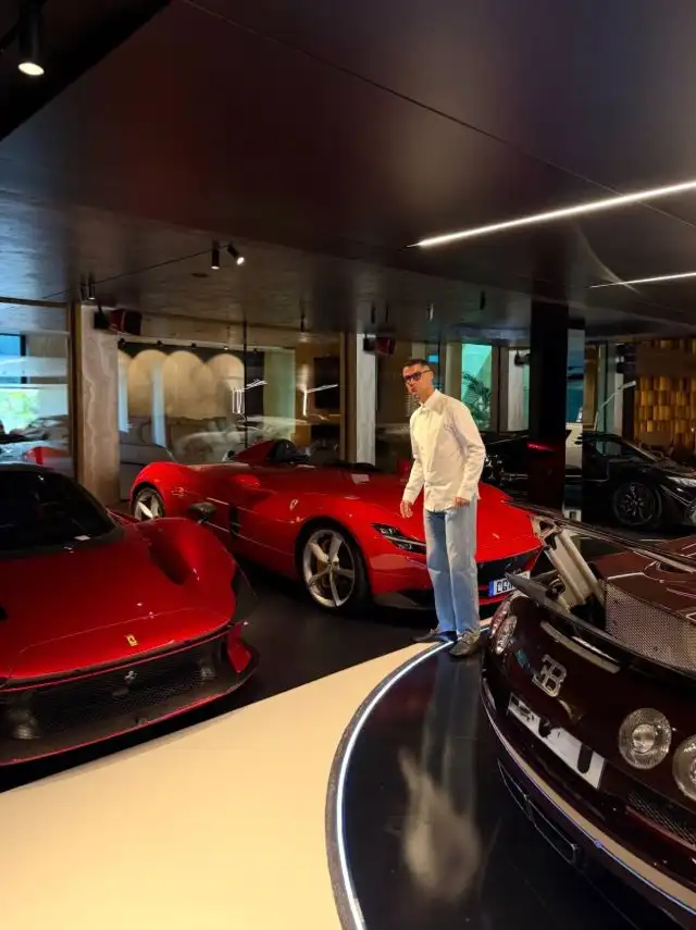 Cristiano Ronaldo Cristiano Ronaldo