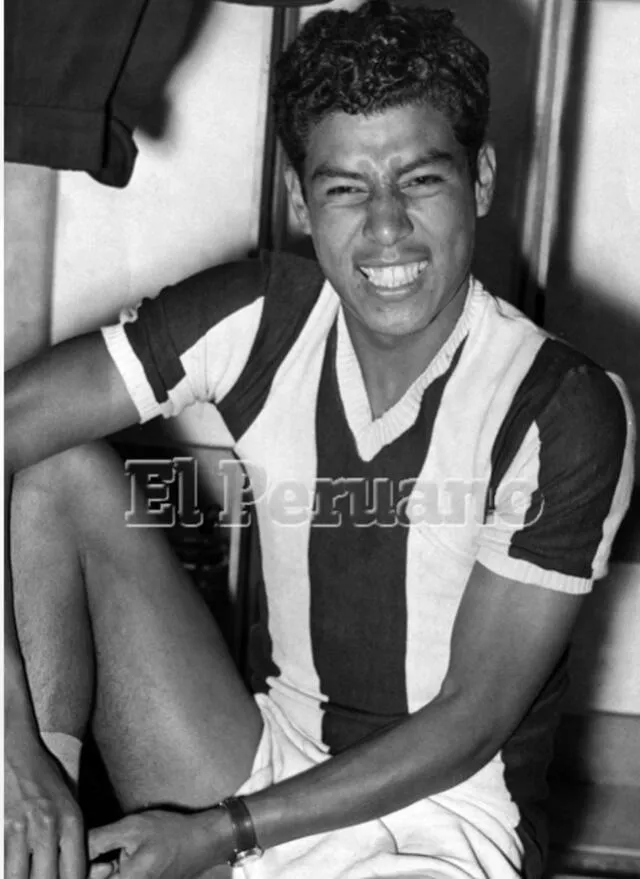 El 'Conejo' Benítez con camiseta de Alianza Lima,   