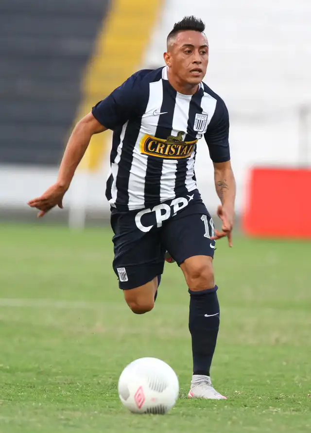 <strong>Christian Cueva</strong>   