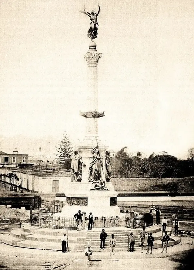 Plaza Dos de Mayo