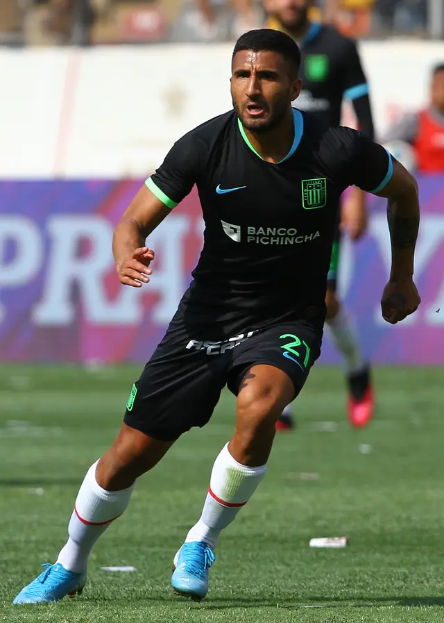 Josepmir Ballón / Volante 