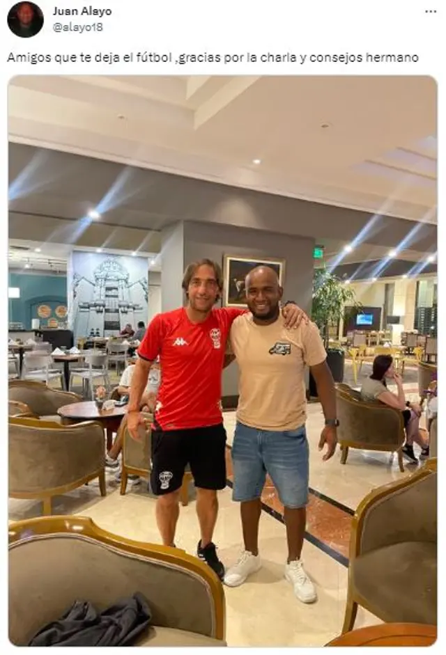 Juan Alayo visitó al plantel de Huracán,