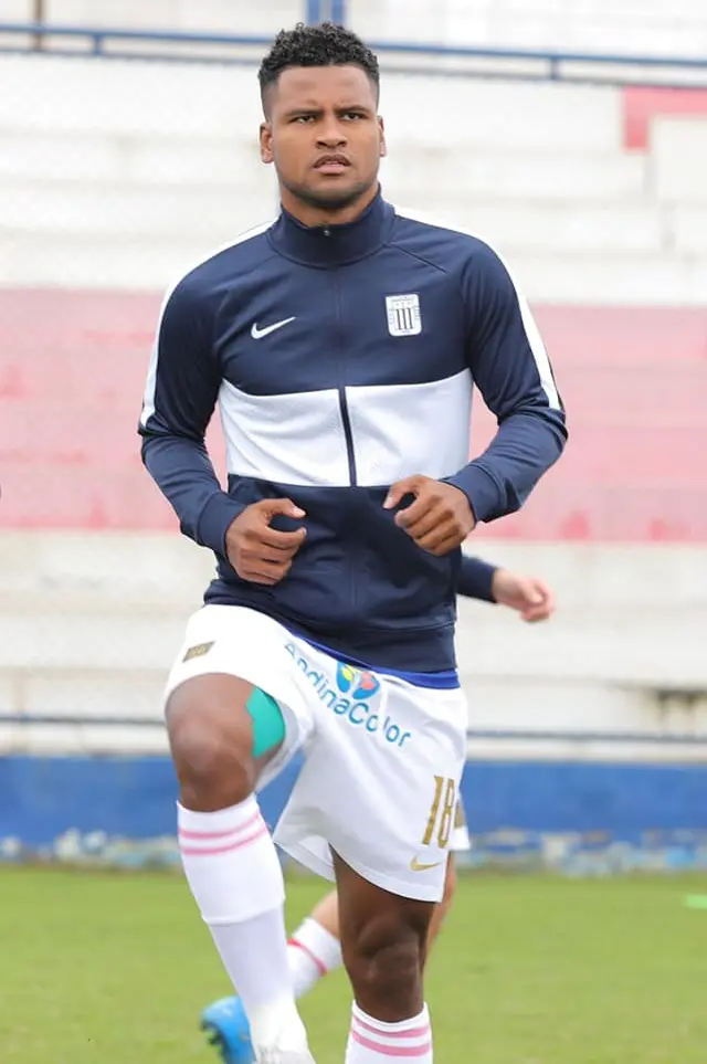 Aldair Rodríguez / Delantero 