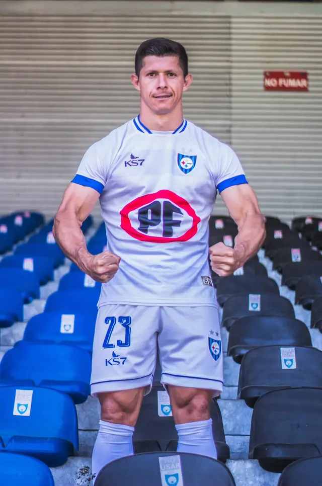 Cris Martínez es una de las figuras de Huachipato.