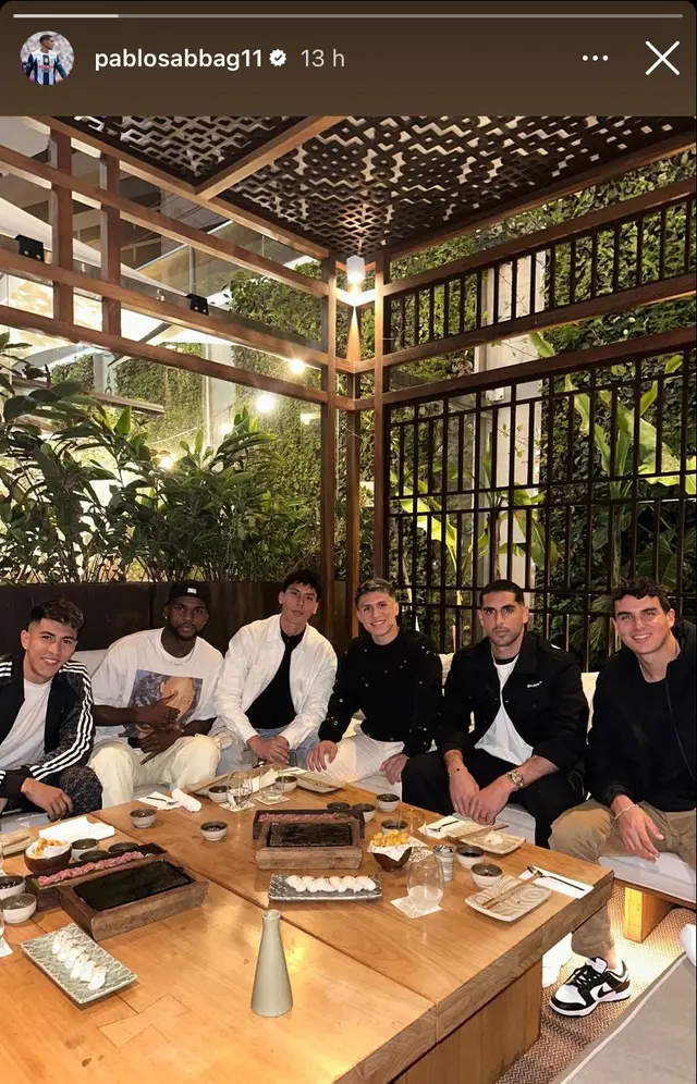 Pablo Sabbag en una salida con sus compañeros de Alianza Lima Pablo Sabbag en una salida con sus compañeros de Alianza Lima