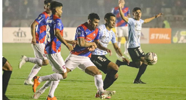 Cerro Porteño derrota Curicó Unido-CHI na pré-Libertadores