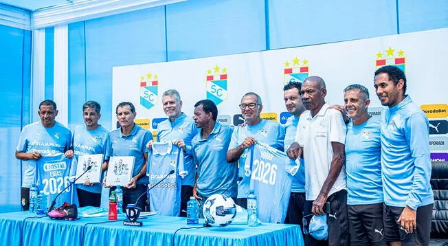 Profesor Fábio Eiras en Sporting Cristal (segundo en la foto). Foto: JF Sánchez. 