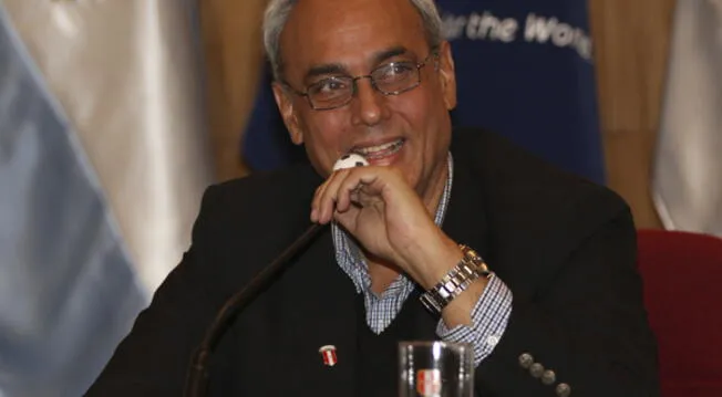 Manuel Burga se autocalificó como 'imbécil' por elegir a José Luis Noriega.