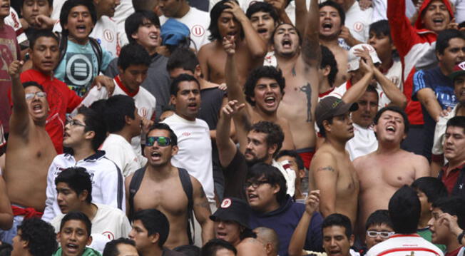 Universitario: Barra "crema" no está conforme con acreedores del club 