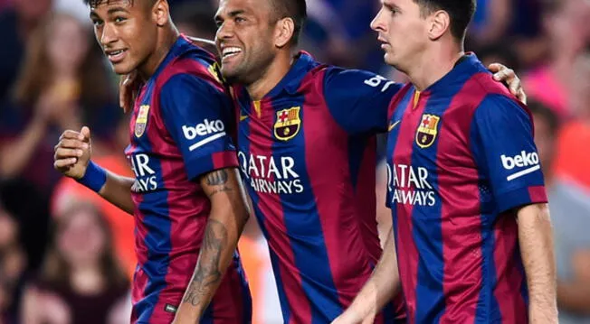 Barcelona: Dani Alves renovaría una temporada con el club y se haría público a fin de temporada. 
