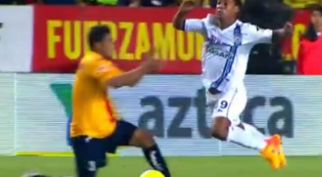 Ronaldinho juega en el Querétaro desde mediados de 2014.
