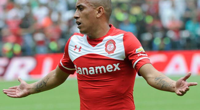 Christian Cueva firmó hasta 2018 con el Toluca procedente de Alianza Lima.