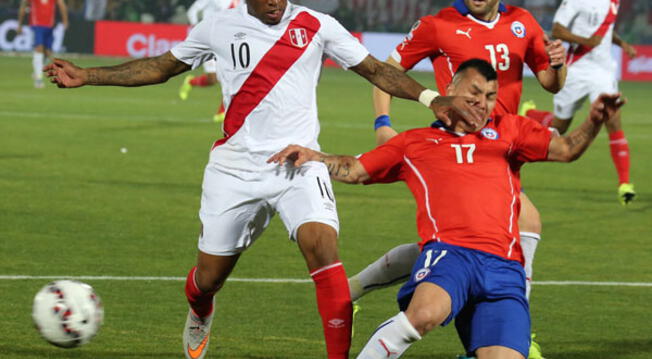 Jefferson Farfán volverá al titularato en la Selección Peruana ante Chile.