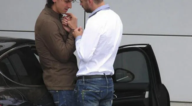 Gerard Piqué y Zlatan Ibrahimović en el estacionamiento del club Barcelona
