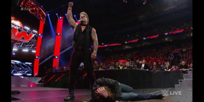 Salvaje ataque de Jericho a Ambrose