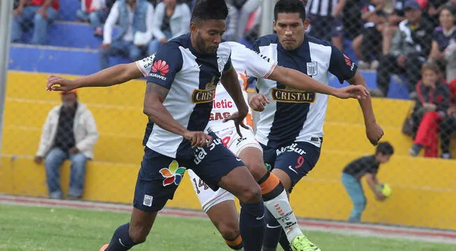 Alianza Lima: Lionard Pajoy se mostró molesto con el rendimiento del equipo.