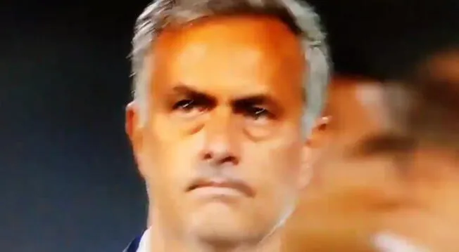 La cara de José Mourinho tras caer ante el Feyenoord por la Europa League.