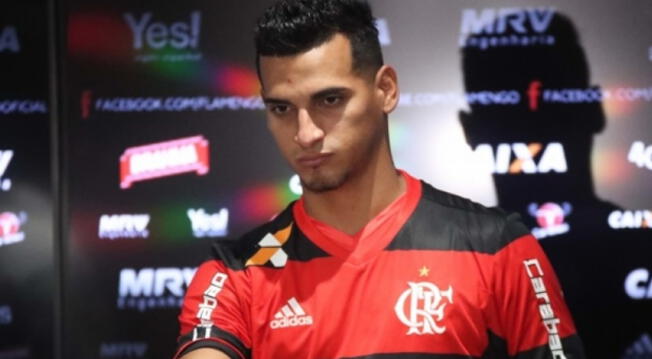 Miguel Trauco y su presentación oficial en Flamengo.