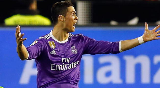 Cristiano Ronaldo amenazó con irse del Real Madrid si no gana la Liga.