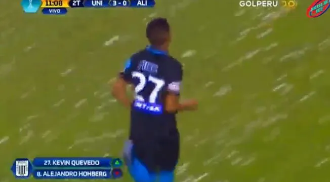 En el Universitario vs. Alianza Lima, Kevin Quevedo fue abucheado por todo el estadio Monumental.