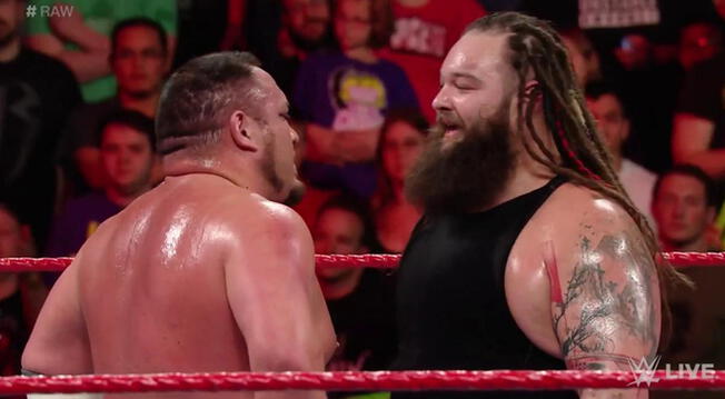 En el WWE Raw, Bray Wyatt y Samoa Joe vencieron a Seth Rollins y Roman Reigns.