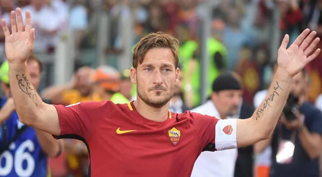 Francesco Totti podría continuar su carrera futbolística en Estados Unidos.