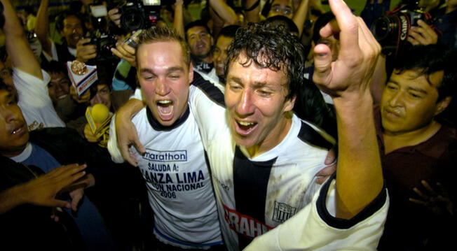 George Forsyth y Flavio Maestri celebran el título nacional 2006.