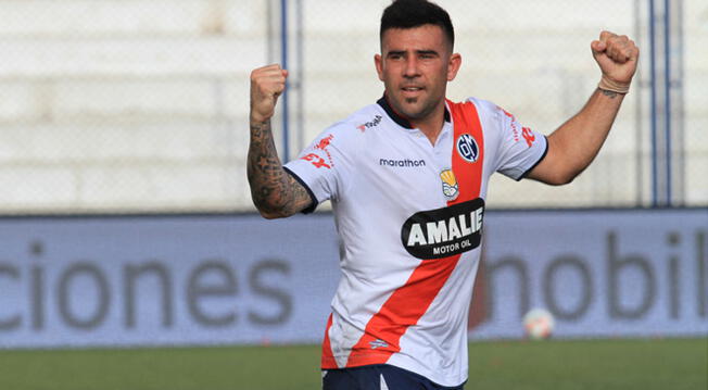 Maximiliano Velasco confirma que ya no jugará en Binacional y asegura que es jugador libre.