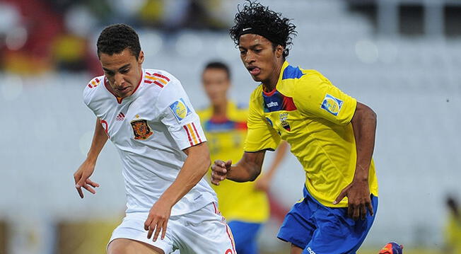 John Narváez enfrenta a Rodrigo en un España-Ecuador, por el Mundial Sub-2011.