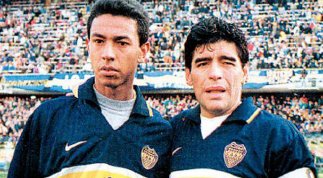 Nolberto Solano jugó en Boca Juniors junto a Diego Armando Maradona. 