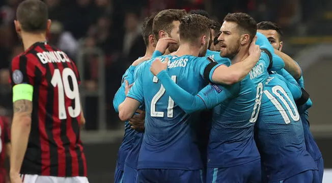 Arsenal venció 2-0 al AC Milan en la Europa League.