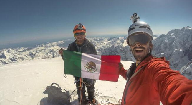 Dos alpinistas murieron durante el descenso del Nevado Artesonraju. FOTO: Alta Vertical.