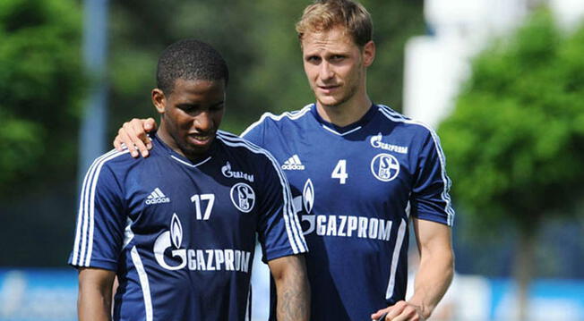 Benedikt Howedes compartió equipo con Jefferson Farfán en el Schalke 04 de Alemania. | Foto: EFE