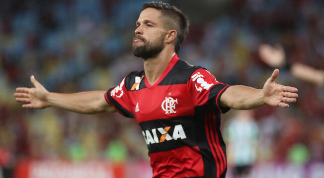 Flamengo venció 1-0 a Vitoria por la fecha 23 del Brasileirao.