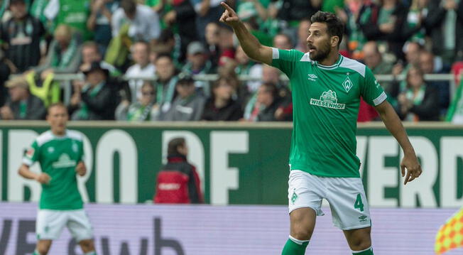 Claudio Pizarro se perdió gol en el partido entre Werder Bremen y Hannover