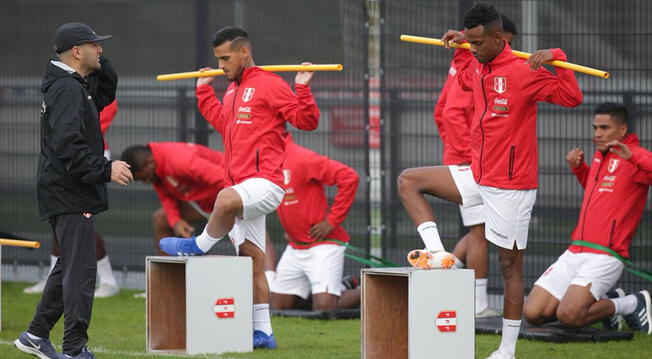 Los jugadores de la Selección Peruana en el en el AFAS Training Complex.