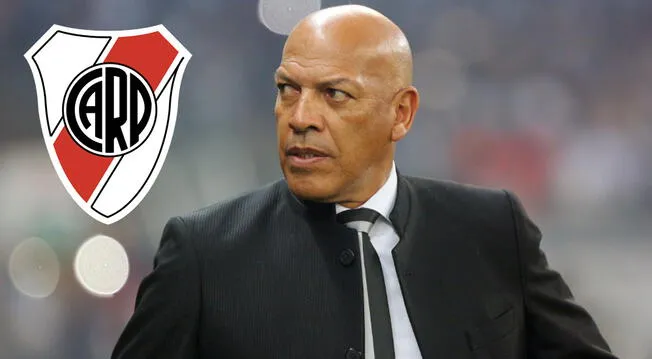 Roberto Mosquera: Entrenador revela los motivos del polémico 8-0 de Wilstermann contra River Plate