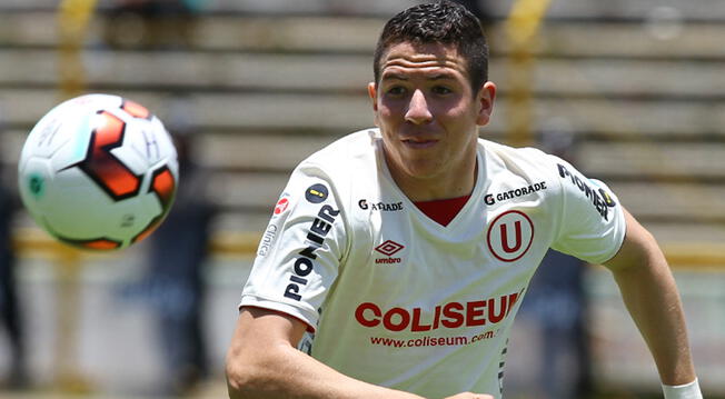 Adrián Ugarriza, durante un partido de Universitario.