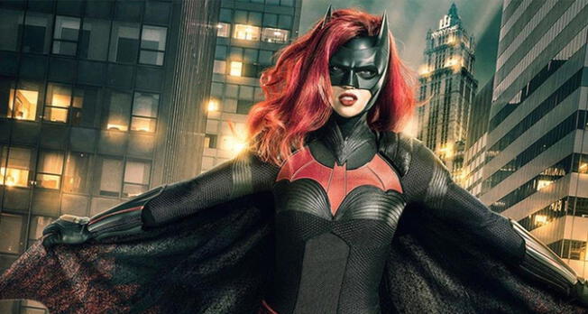 Se confirmó que un prestigioso director tendrá bajo su responsabilidad el primer episodio piloto de Batwoman. 